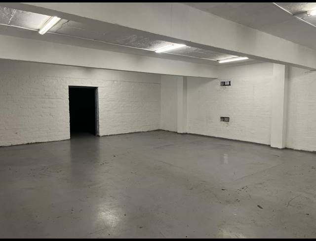 INDUSTRIAL PROPERTY TO RENT IN PAARDEN EILAND